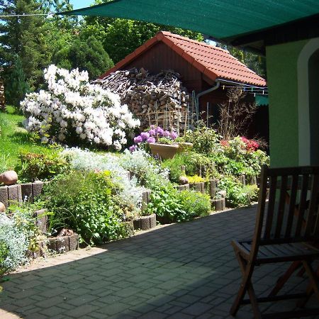Ferienwohnung "An Der St. Ludmila" Crostwitz ภายนอก รูปภาพ