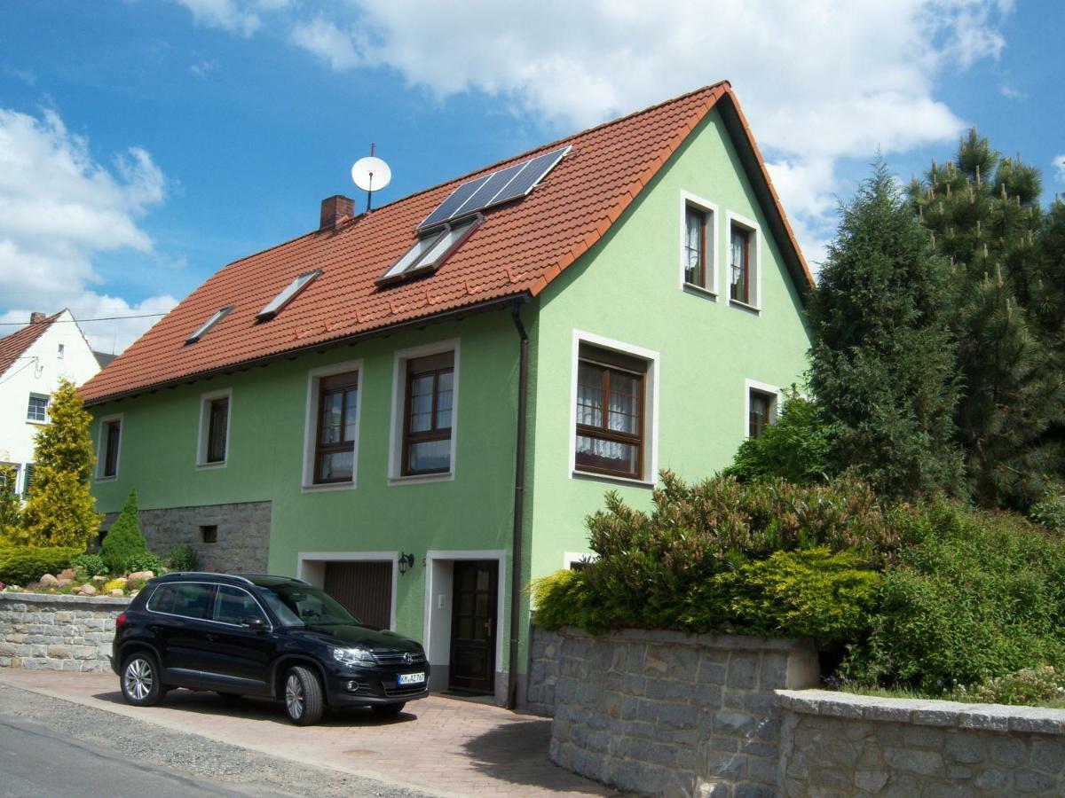 Ferienwohnung "An Der St. Ludmila" Crostwitz ภายนอก รูปภาพ
