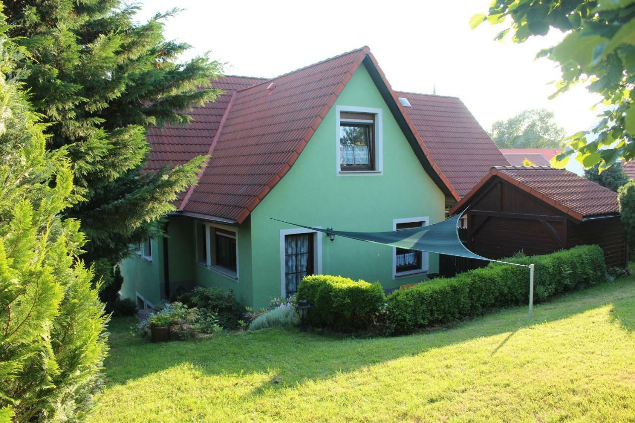 Ferienwohnung "An Der St. Ludmila" Crostwitz ภายนอก รูปภาพ