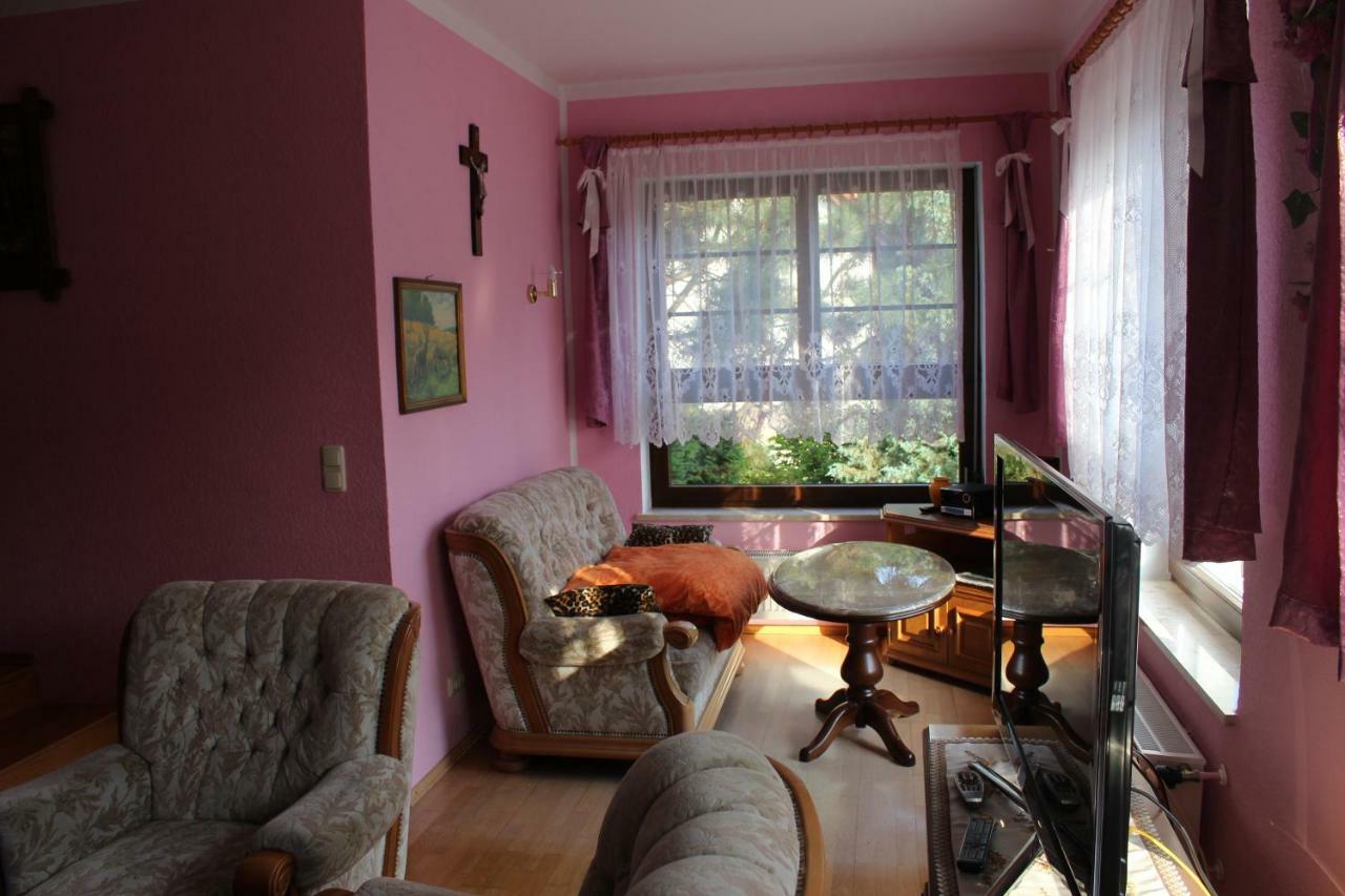 Ferienwohnung "An Der St. Ludmila" Crostwitz ภายนอก รูปภาพ