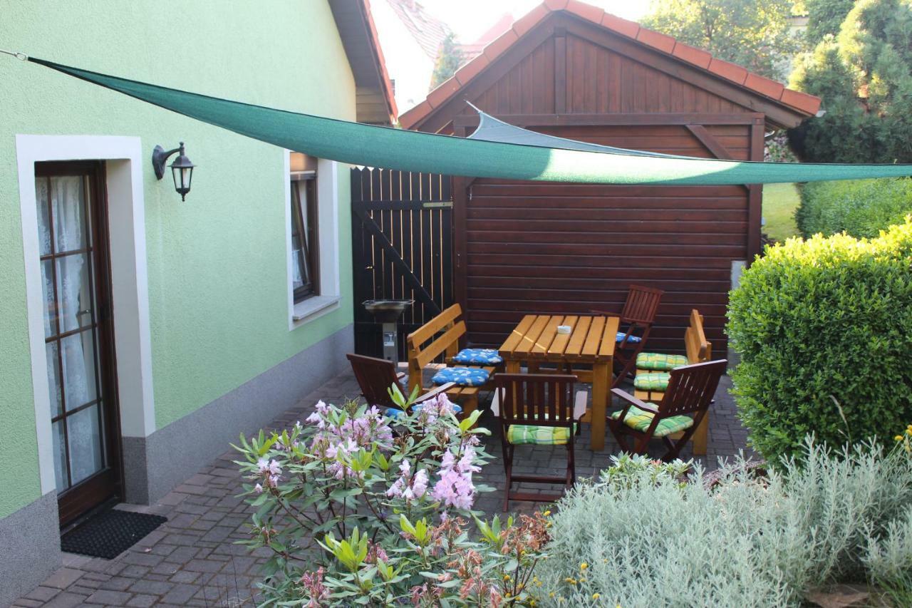 Ferienwohnung "An Der St. Ludmila" Crostwitz ภายนอก รูปภาพ