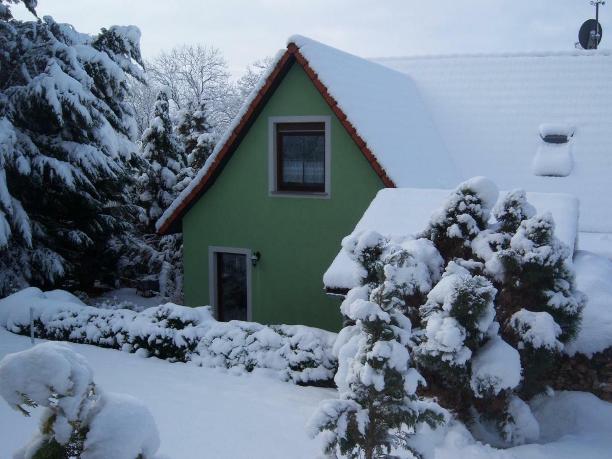 Ferienwohnung "An Der St. Ludmila" Crostwitz ภายนอก รูปภาพ