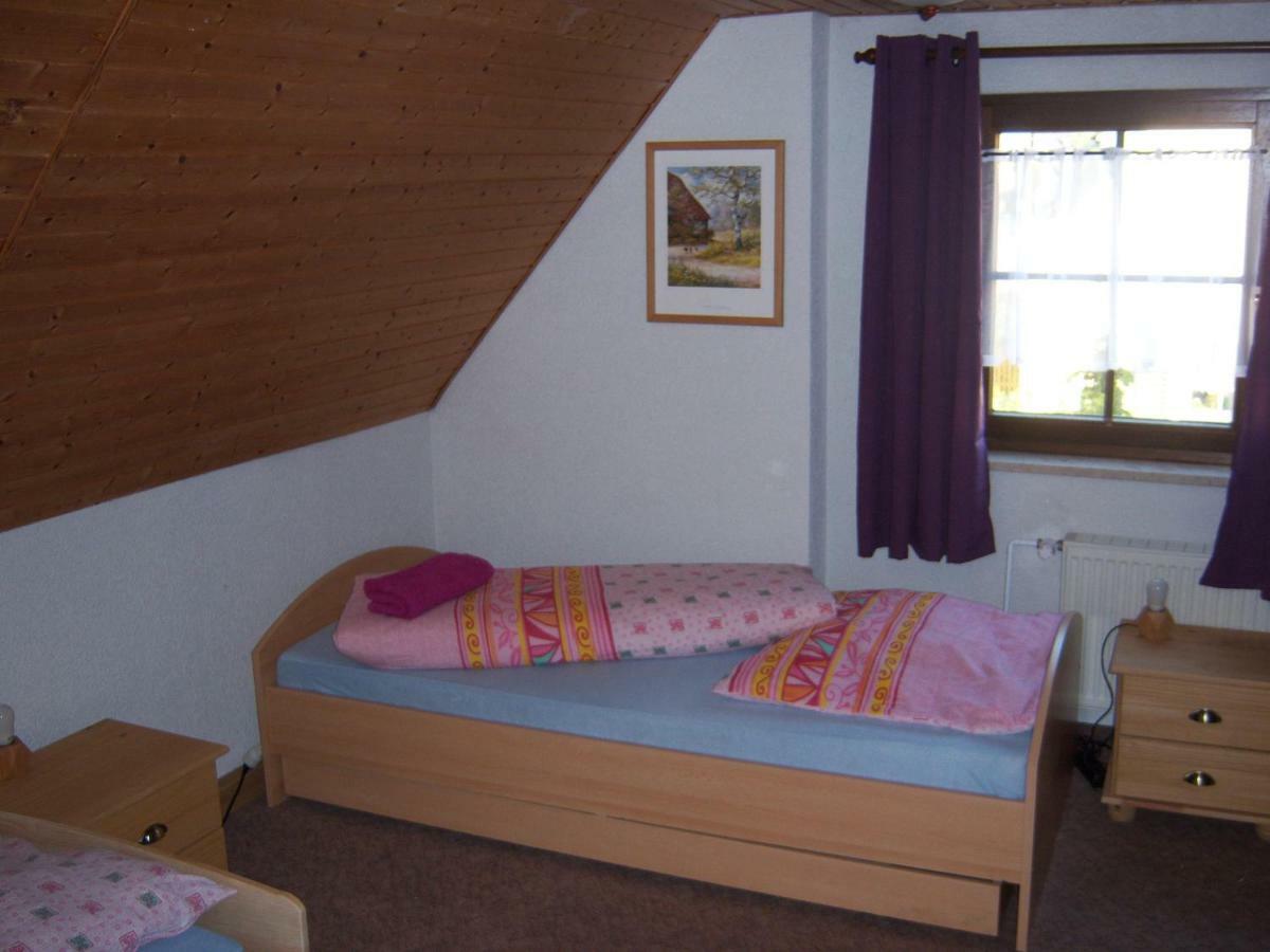 Ferienwohnung "An Der St. Ludmila" Crostwitz ภายนอก รูปภาพ