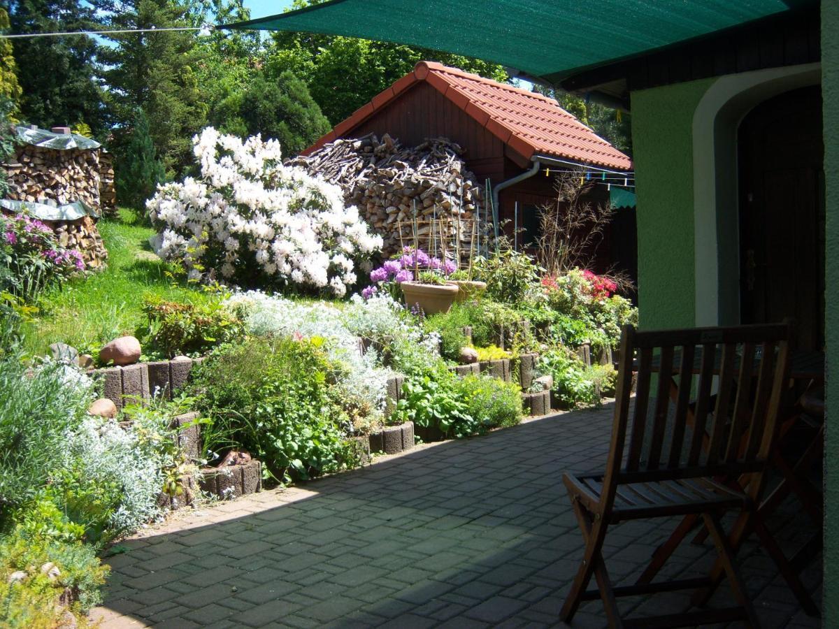 Ferienwohnung "An Der St. Ludmila" Crostwitz ภายนอก รูปภาพ